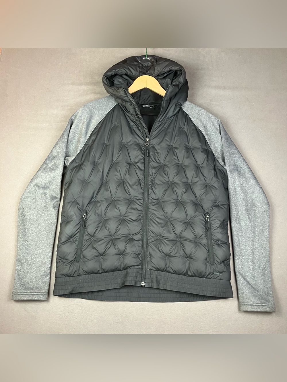 The North Face Women’s Size L Mashed Up Bomber Jacket 550 Goose Down Black Zip.